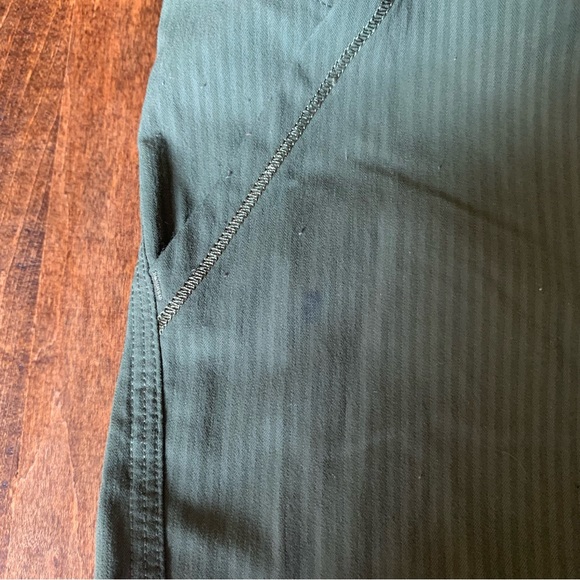 Lululemon dance pants (early version 2018, green, size 8) - Picture 4 of 7